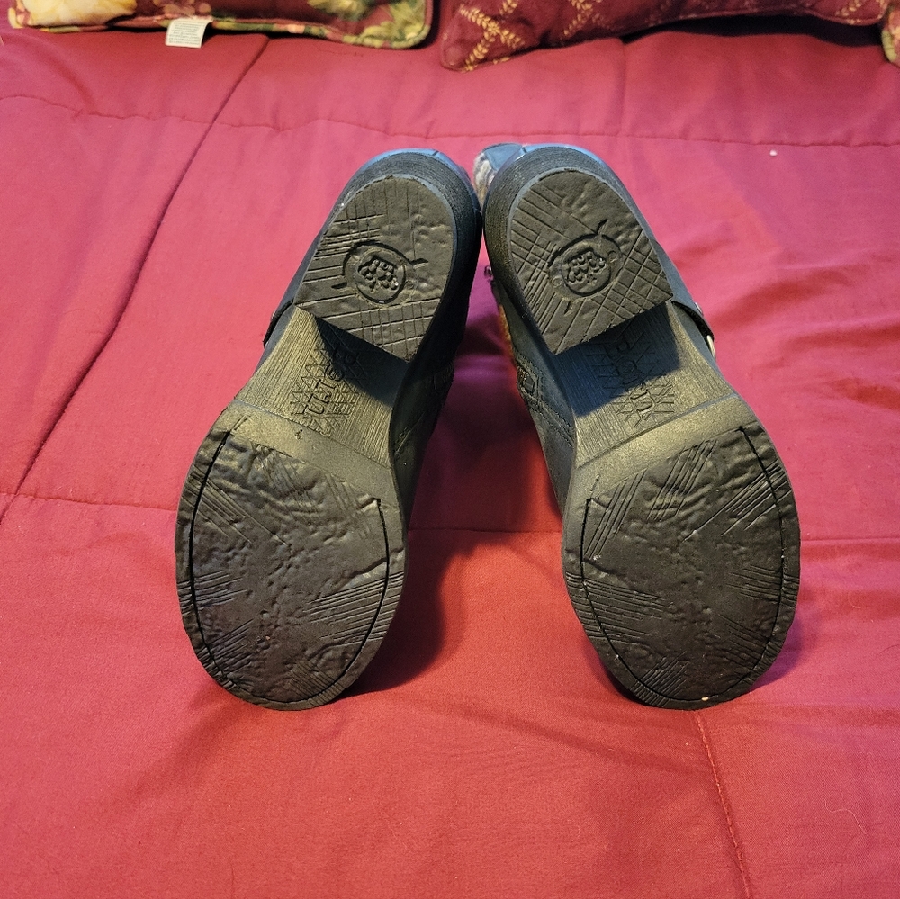 BORN wool and leather southwestern ankle boots - Picture 4 of 7